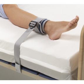 Betegrögzítő pánt lábra csatos zárral AD-66