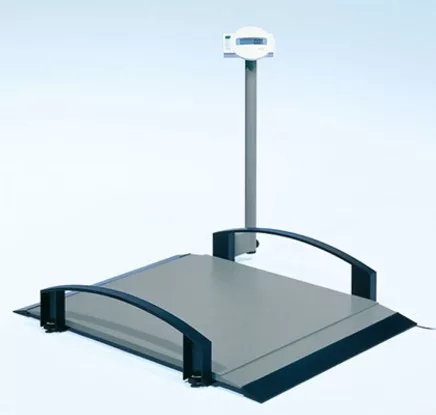 SECA 665 kerekesszék mérleg 300 kg/100g