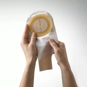  COLOPLAST 5575 ALTERNA MAXI EGYRÉSZES ÖNTAPADÓS ÜRÍTHETŐ UROSTOMÁS ZACSKÓ10-55 MM/375 ML ÁTLÁTSZÓ