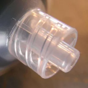   2 ml egyszerhasználatos fecskendő csavaros vég luer lock 3 részes (chirana injecta)