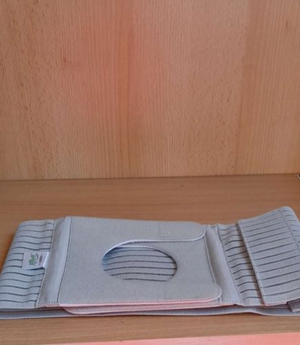 SZTÓMA ÖV 6-8 CM-ES NYÍLÁSSAL S-ES MÉRET 64-76 CM SZÜRKE