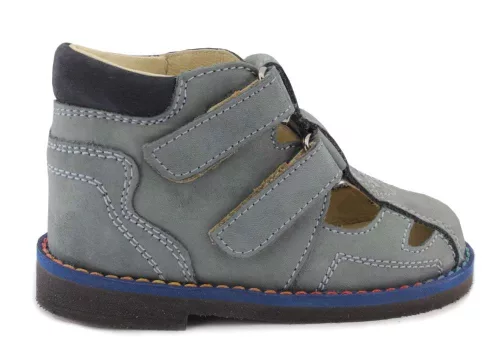 Flo-801 Salus zártorrú gyermekszandál fiús 31